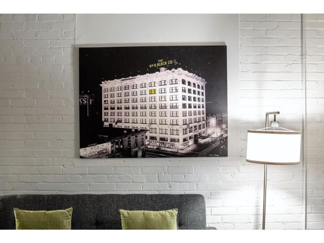 Bold 2Br 2Ba In The Block Apartment By Cozysuites! Indianapolis Buitenkant foto